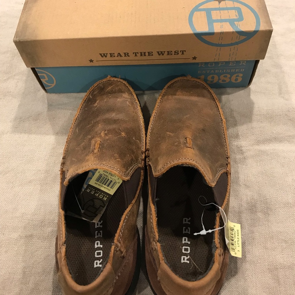 Roper little kids Buzzy brand new size 3